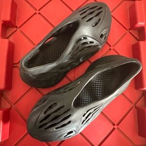 Adidas Yeezy foam runner onyx